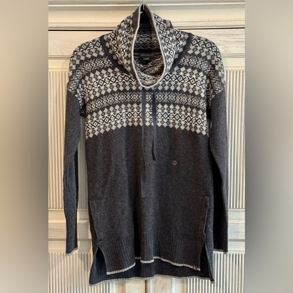 EDDIE BAUER Womens Gray Fair Isle Snowberry Cowl Neck Sweater, XS - Picture 1 of 12